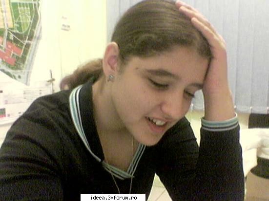 ...:::Claudia:::... - deah cik " invatzam" - Dear Diary!