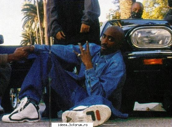 poze:))))) - 2pac cu cei din westside - Muzica&Filme