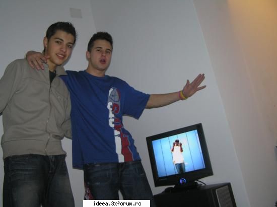 poze cu voi sau prieteni care sunt funny/comice.... - F-unit!!.....come 2 ma hotel .....Rul'z - Poze