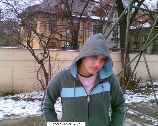 pozutze cu voi :) - yo...tot ajea....kam suparata....nu prea aveam - Poze